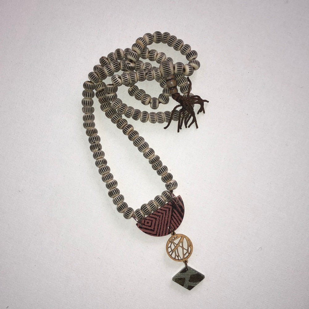 Color by Amber Carved Necklace